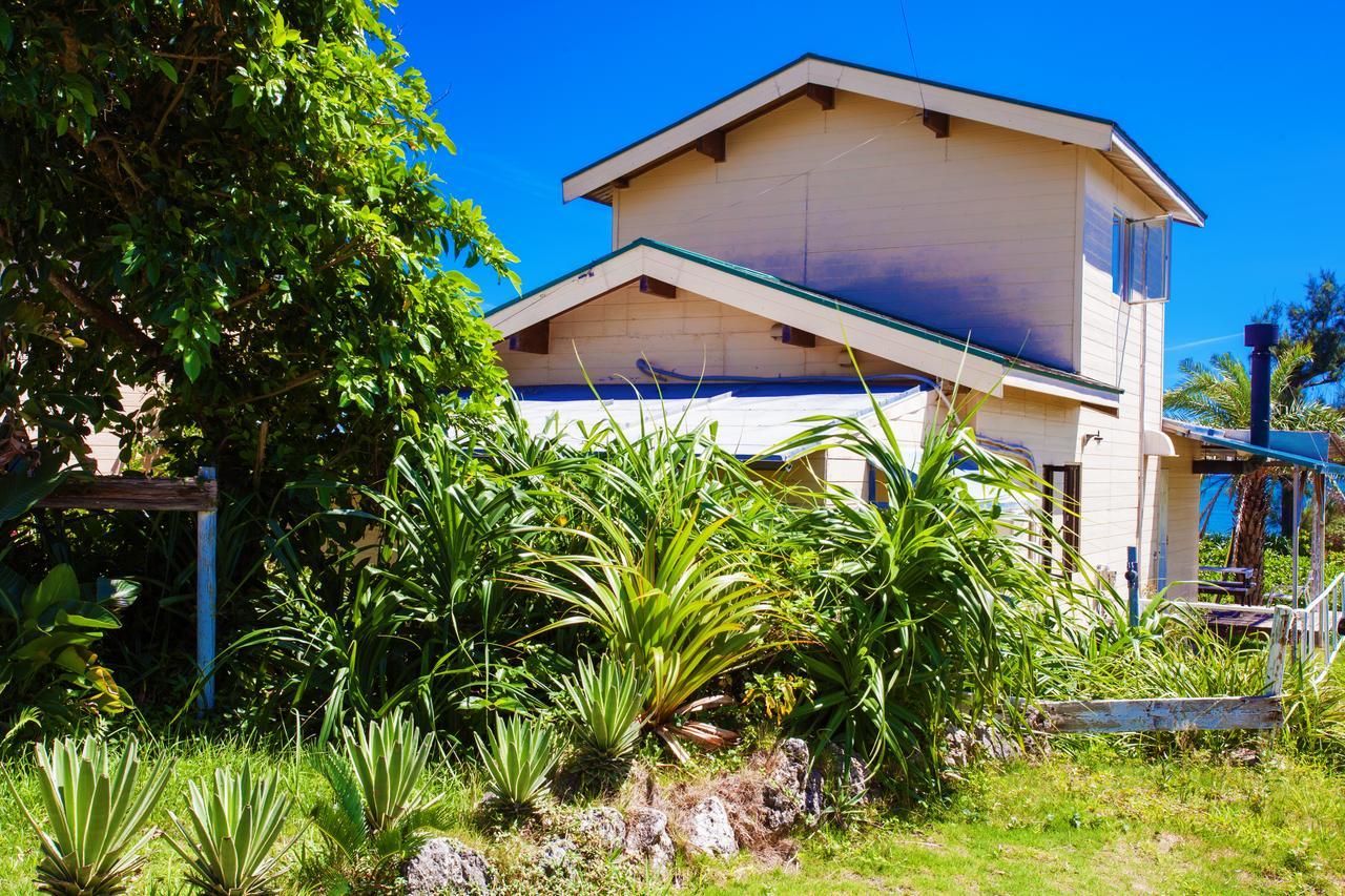 Kariyushi Condominium Resort Motobu The Beach Garden House Esterno foto